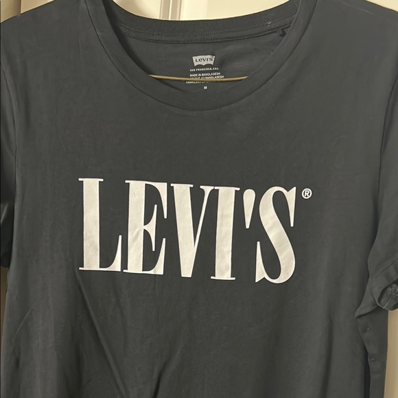Levi's Black T-Shirt for women’s - Picture 4 of 4